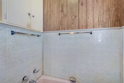 303 Vernon Street, Taylor, TX 76574 - Photo 24