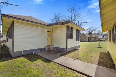 303 Vernon Street, Taylor, TX 76574 - Photo 8