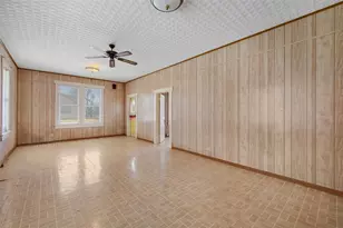 303 Vernon St, Taylor, TX 76574 - Photo 20