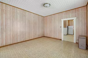 303 Vernon St, Taylor, TX 76574 - Photo 16