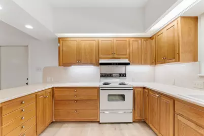 405 E Granite Street, Llano, TX 78643 - Photo 16