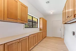 405 E Granite St, Llano, TX 78643 - Photo 18