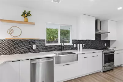5604 Coventry Lane, Austin, TX 78723 - Photo 10