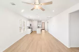 193 Weaver Ln Ln, Bastrop, TX 78602 - Photo 10