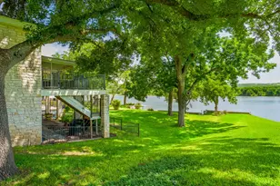 313 Meadowlakes Dr, Meadowlakes, TX 78654 - Photo 36