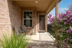 214 Hobby St, Georgetown, TX 78633 - Photo 2