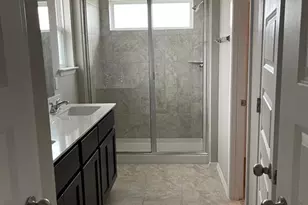 100 Crescent St, Georgetown, TX 78626 - Photo 8