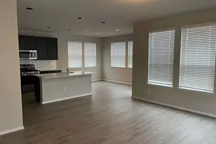 100 Crescent St, Georgetown, TX 78626 - Photo 2