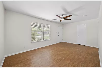 8600 Hathaway Drive, Austin, TX 78757 - Photo 10