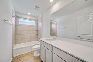 310 Sebring Cir, Hutto, TX 78634 - Photo 18