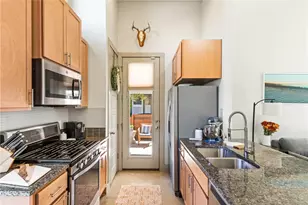 1807 Ulit Ave, Austin, TX 78702 - Photo 8