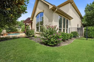 111 Whitley Dr, Austin, TX 78738 - Photo 32