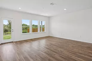 151 Mustang Lk Cir, Buda, TX 78610 - Photo 8
