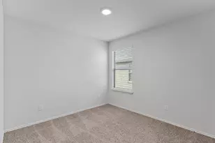 108 Ragnar Dr, Jarrell, TX 76537 - Photo 22