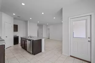 108 Ragnar Dr, Jarrell, TX 76537 - Photo 10