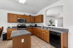 5105 Bantom Woods Bend, Austin, TX 78724 - Photo 4