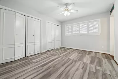 3300 Yorktown Street #13, Houston, TX 77056 - Photo 8