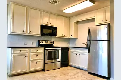 502 W 17th Street #B, Austin, TX 78701 - Photo 2