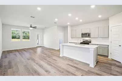 182 Bendecido Loop, Elgin, TX 78621 - Photo 2