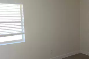 805 Laurel St, Bastrop, TX 78602 - Photo 6