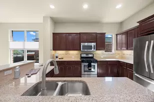 1404 Rimstone Dr, Cedar Park, TX 78613 - Photo 10