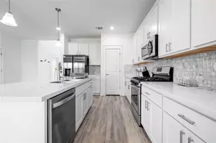 15309 Grenadine Bloom Cv, Del Valle, TX 78617 - Photo 8