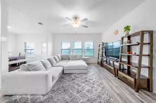 15309 Grenadine Bloom Cv, Del Valle, TX 78617 - Photo 10