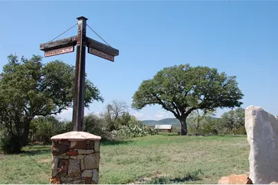 131 Primera Court, Burnet, TX 78611 - Photo 8