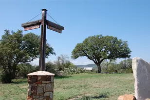 131 Primera Ct, Burnet, TX 78611 - Photo 8