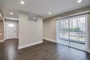 935 La Posada Dr, Austin, TX 78752 - Photo 16