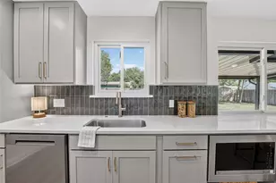13005 Powderhorn St, Austin, TX 78727 - Photo 6
