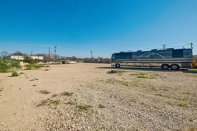 1401 Mooreland Drive, Austin, TX 78748 - Photo 14