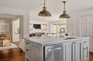 2412 Jarratt Ave, Austin, TX 78703 - Photo 10