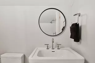 2412 Jarratt Ave, Austin, TX 78703 - Photo 36