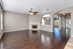 917 Abbeyglen Castle Dr, Pflugerville, TX 78660 - Photo 6