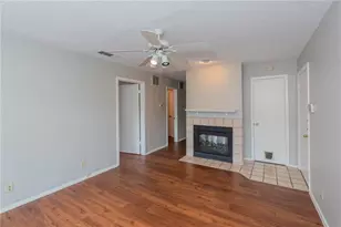 3115 Helms St, Austin, TX 78705 - Photo 2