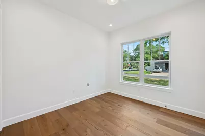 1919 W 38th Street, Austin, TX 78731 - Photo 36