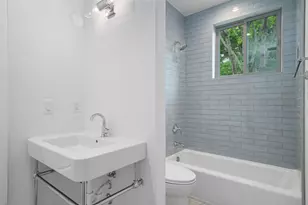 1919 W 38th St, Austin, TX 78731 - Photo 14