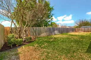 18720 Royal Pointe Dr, Pflugerville, TX 78660 - Photo 38