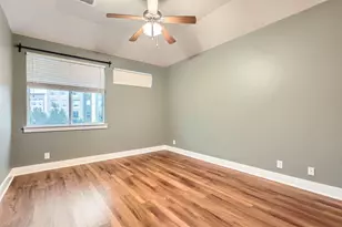 7324 Easy Wind Dr, Austin, TX 78757 - Photo 12