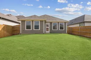 137 Tolo Dr, Elgin, TX 78621 - Photo 32