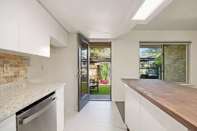 8235 Summer Side Drive, Austin, TX 78759 - Photo 10