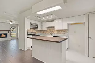 8235 Summer Side Dr, Austin, TX 78759 - Photo 4