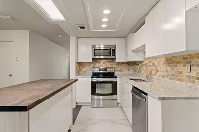 8235 Summer Side Drive, Austin, TX 78759 - Photo 6