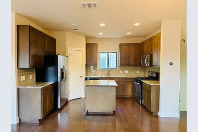 2004 Tripshaw Lane #73C, Austin, TX 78741 - Photo 4