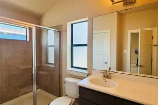 2004 Tripshaw Ln, Austin, TX 78741 - Photo 10