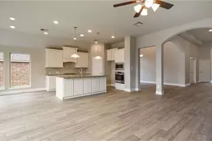 2017 Limestone Lake Dr, Georgetown, TX 78633 - Photo 6