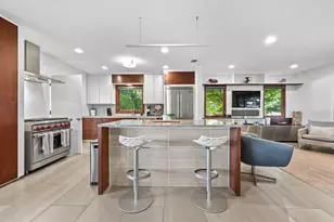 701 Brownlee Cir, Austin, TX 78703 - Photo 10