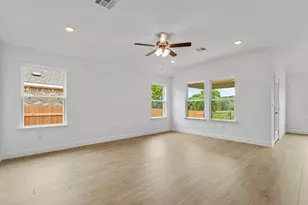 273 Rivers Edge Dr, Georgetown, TX 78628 - Photo 14