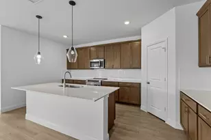273 Rivers Edge Dr, Georgetown, TX 78628 - Photo 10